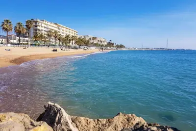 Appartement à 300 m de la plage de Cannes