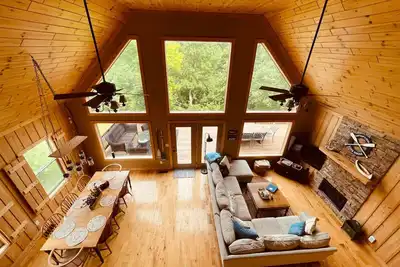 Image de Captain's Cove+ Nolin Lake + Mammoth Cave + Arcade + Hot Tub, Expansive Lakefront Home on Nolin Lake