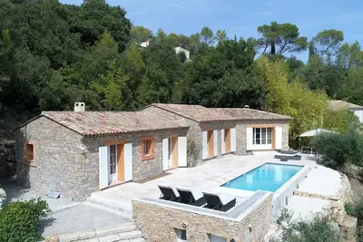 Image de Charming Stonehouse w. heated Pool, Privacy w. Views. . .