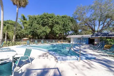 Image de Imperial Palms 🌴 2\/2 on the banks of the imperial river, 5 miles to bonita beach