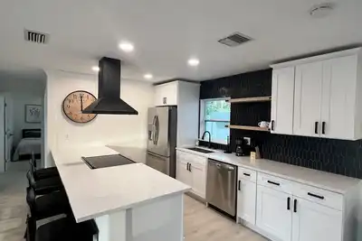 Image de Minutes To Beaches & Downtown Jensen Beach, Sleeps 4