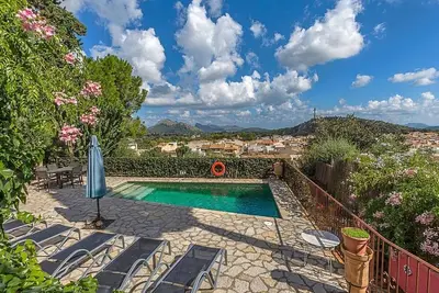 Image de Unique Villa in a Prime Location with Private Pool and Panoramic Views over Pollensa Old Town!