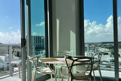 Image de Brand New Top Floor In The Heart Of Miami / Super Close To Best Areas