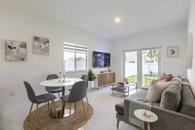 Image de New Build! Luxury 3 Bedroom / 2 Bathroom Private Clean Home - Miami☀️🏝