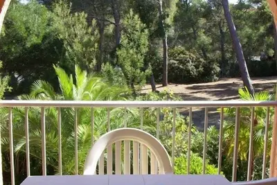 Image de Studio 4 personnes avec piscine à quelques pas de la plage situé à Saint Aygulf