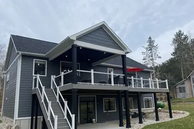 Located on the #7 Tee at the  Bestie Valley Golf Course at Crystal Mountain