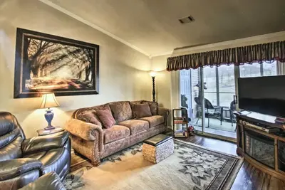Image de Stunning 750 Emerald Point Drive!