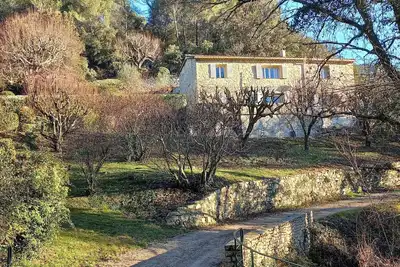 Image de Charming farmhouse in a natural environment