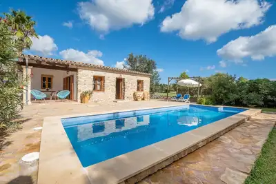 Image de Villa 'Finca Marina Pollença' avec vue sur la montagne, piscine privée et Wi-Fi