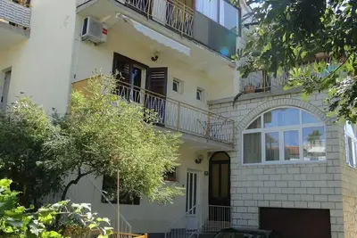 Image de Appartement de vacances Primosten pour 1 - 8 personnes avec 3 chambres à coucher - Appartement de va