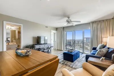 Image de 🌊2br Seacrest 610-Best Deal in Complex-Beachfront without Beachfront Rates🌊