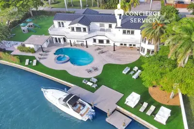 Image de Intracoastal 6k+sf Beach Mansion Estate