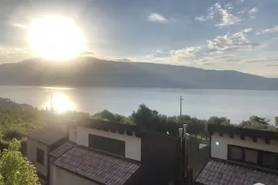 Image de Cozy apartment with a view of Lake Garda