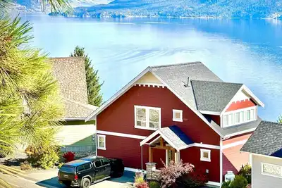 The Red Haus stunning lakeview home on Okanagan Lake, W Kelowna, La Casa Resort.