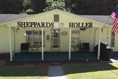 Image de Sheppard's Holler: Your Wv Adventure Home