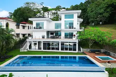 Image de Luxury Villa • Casa Om Infinity Pool Fast Wi-Fi