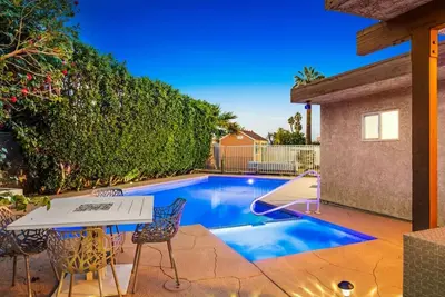 Image de Oasis House | Gated Pool+Spa