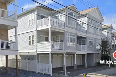 Image de Studio 1 1/2 blocks to Convention Center and beach. Wheelchair accessible.