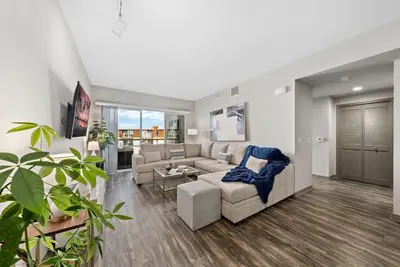 Image de Venice Beach Lux Retreat: Coastal Apartment Haven