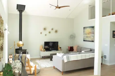 Image de Playing Hooky ~ Dog-friendly retreat, perfect location, short walk to beach