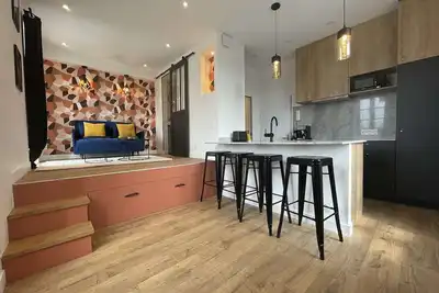 Image de Studio rénové au port de La Rochelle, 3 couchages, moderne et central