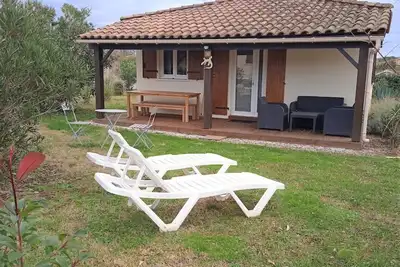 Image de Maison 2 chambres avec piscine, tennis, et plus - idéal pour 4 personnes à Vallon-Pont-d'Arc