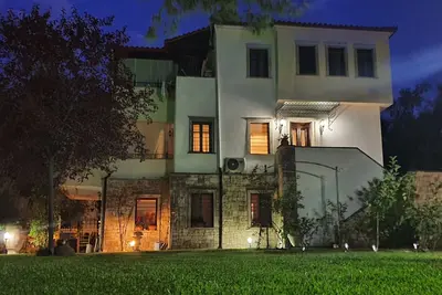 Image de Private and Secure, Afytos\/Athytos Villa, 4-min drive from the beach