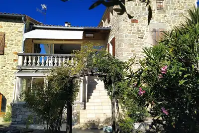 Image de Beautiful old house in the village with garden and swimming pool
