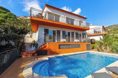 Image de Pinzon, cozy family villa with large pool