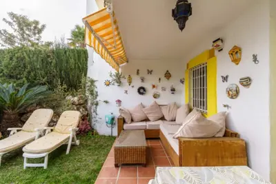 Ct 129   Colinas de Rivera   Pool & Garden