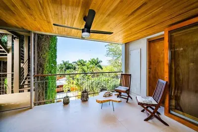 Image de ★ Spacious and serene with partial ocean and jungle views★