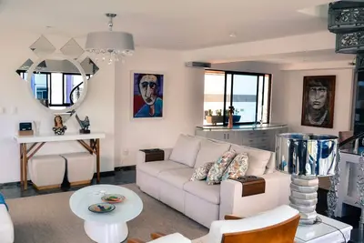 Duplex penthouse with private pool. Sea View