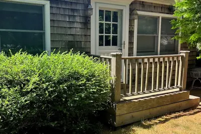 Image de Cozy Quiet Cottage by the Sea