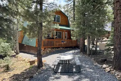Image de Cozy Cabin Hidden in the Pines! Explore So. Utah including Cedar, Bryce, &Zion Np
