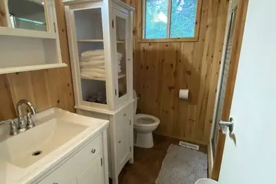 Image de 3 bedroom cabin minutes from beach & on Tc trail!