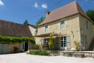 Image de Beautiful, spacious & fully renovated house in the Dordogne