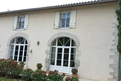 Image de Maison Familiale avec piscine, 13 pers, proche cĂ´tes Basque & Landaise