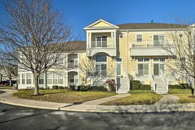 Image de 2 Mi to Bethany Beach: Condo w/ Deck & Pool Access