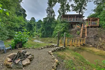 Hand-Crafted ‘Creekside Treehouse’ with Grill!