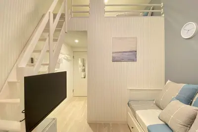 Image de S Marine Newly built Westernstyle building wal / Osaka Ōsaka