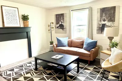 Image de Sage Green Getaway - 2br 1ba in South Knoxville