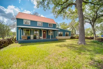 Image de Dog Friendly 4/2 w/King Bed, Large Fire Pit & Hot Tub