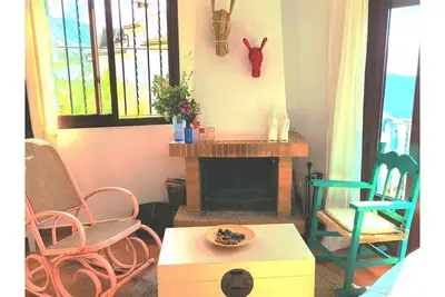 Bright apartment with views and fireplace in Benaocaz