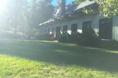 Image de Timeless architecture, on 20 rolling acres, just minutes from Bigfork village.