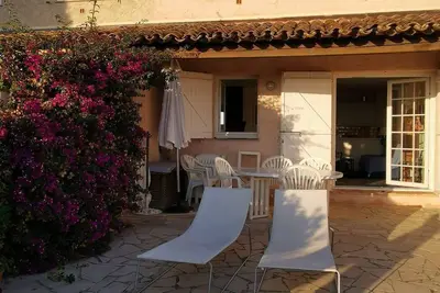 Image de Gigaro - Mazet mitoyen avec vue mer