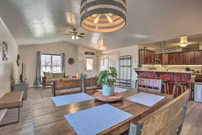 Image de Moab Desert Vista: 10 Mi to Arches National Park!