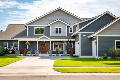 Image de Absolutely Stunning Home | 5 Bed, 3. 5 Bath