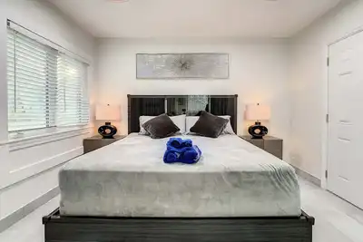 Image de Steps From The Beach! amazing location, newly renovated. Unit 2.