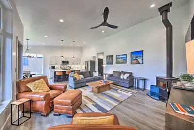 Image de Elegant Priest Lake Townhome ~ 1 Mi From Lake