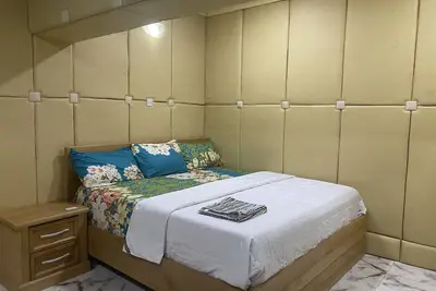 Image de Lovely studio apartment free parking on premises